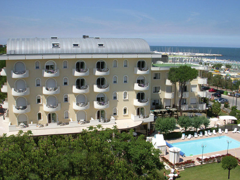 Hotel Nettuno チェルヴィア エクステリア 写真
