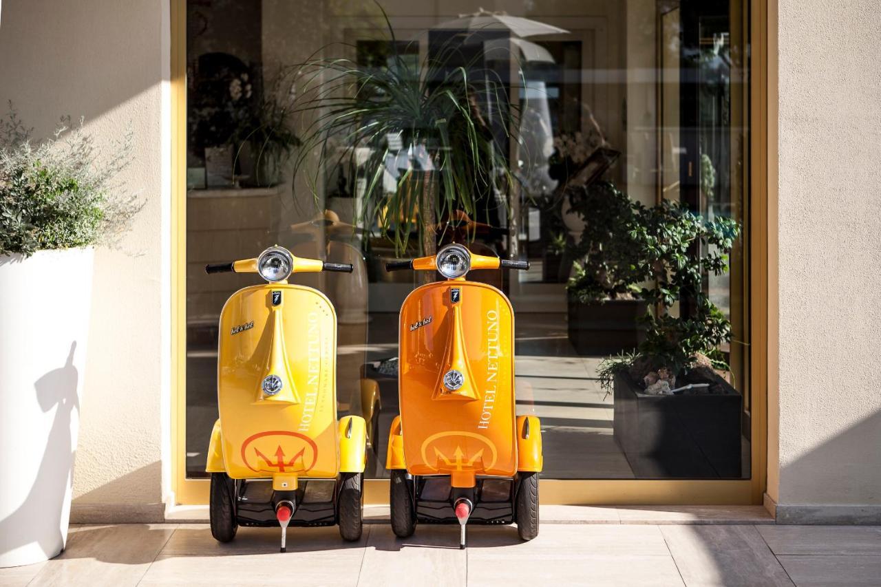 Hotel Nettuno チェルヴィア エクステリア 写真