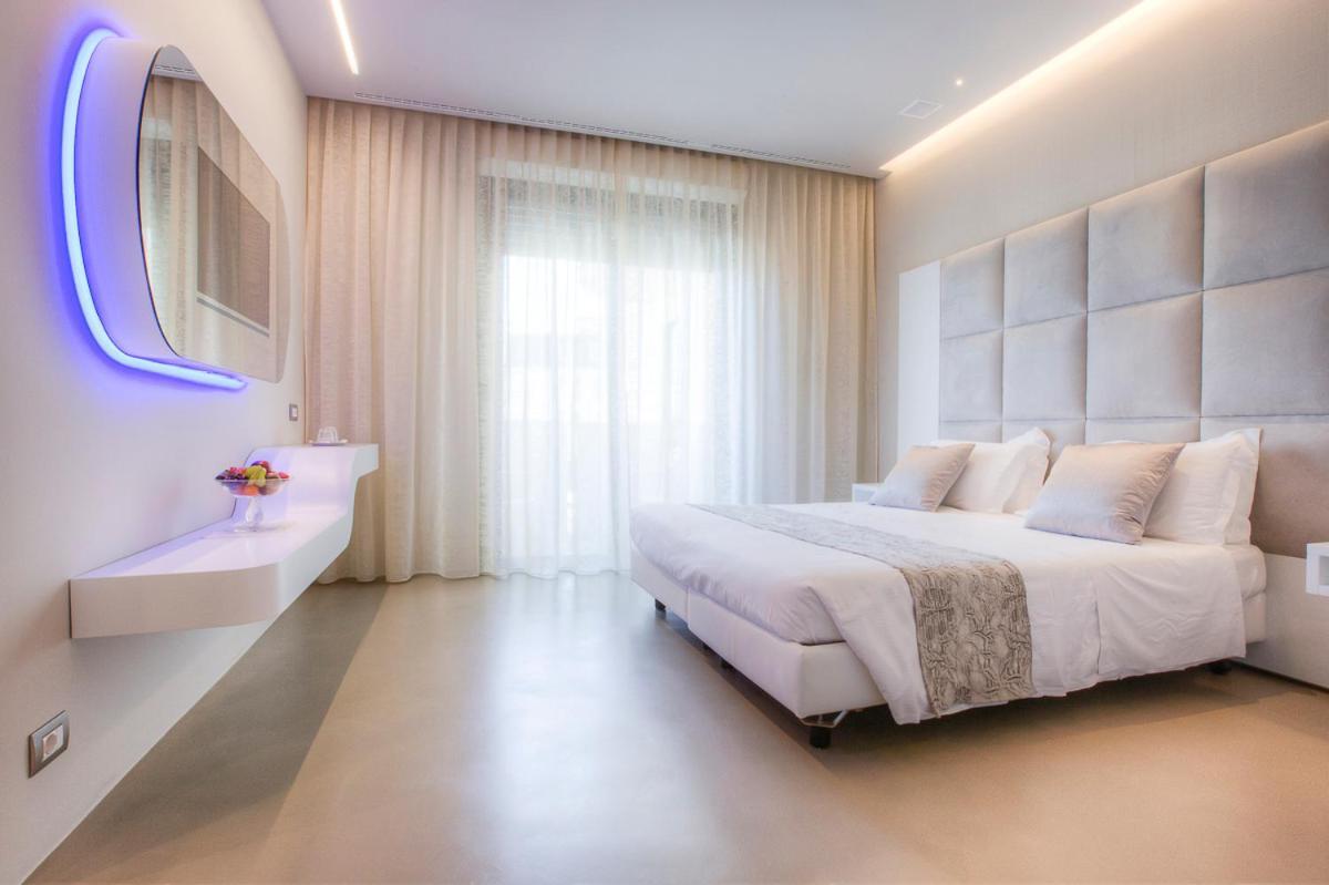 Hotel Nettuno チェルヴィア エクステリア 写真